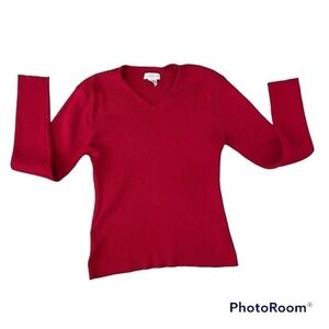 YARNWORKS red ribbed V neck long sleeved pullover sweater, M, cotton & acrylic.